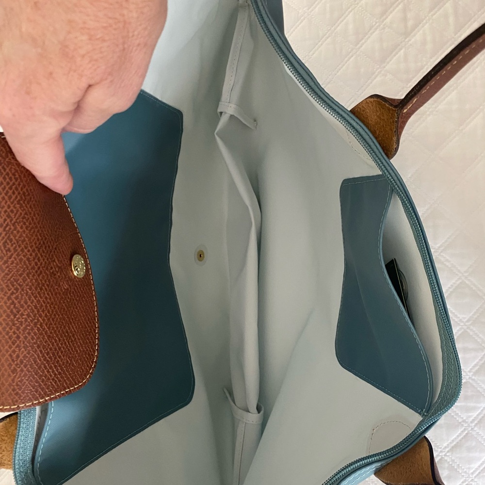 Elegant Blue and Brown Longchamp tote Bag - Picture 8 of 8
